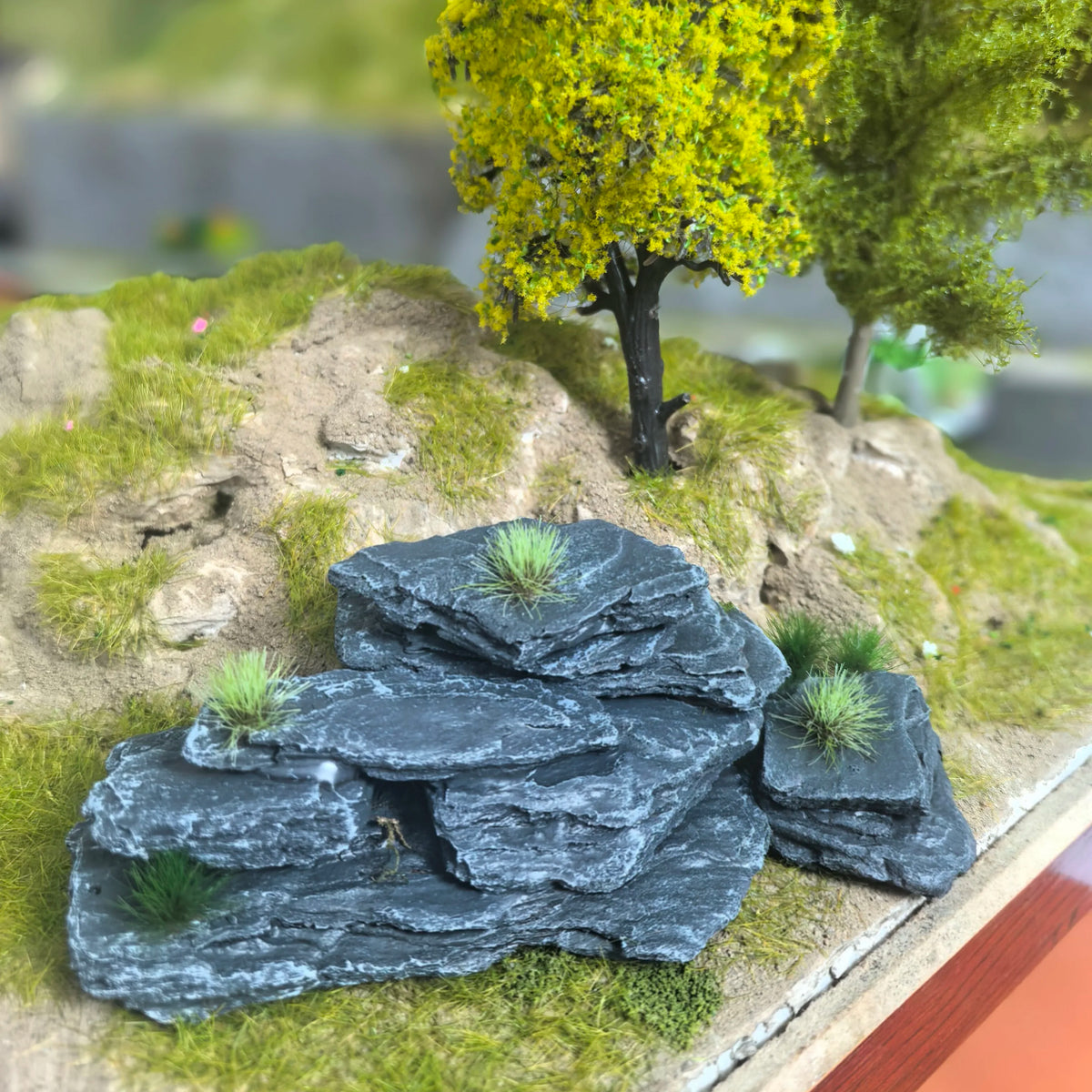 Miniature Rock Scenery Diorama Terrain for Model Railroad Base Reusable
