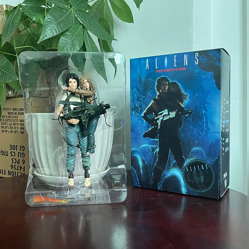 NECA Aliens Ripley Newt Xenomorph Facehugger Action Figure Model Toy Set