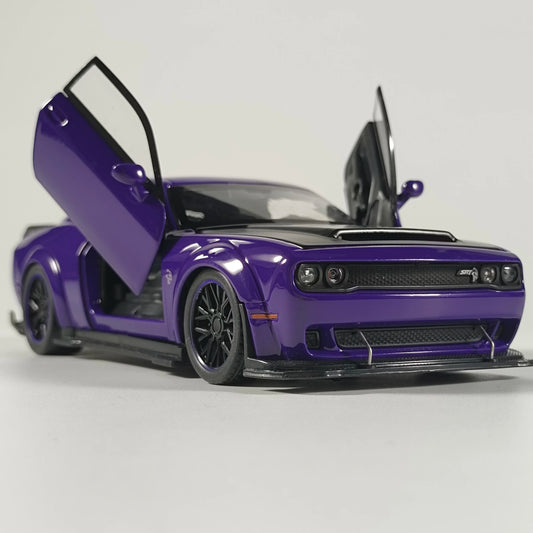 1:32 Dodge Challenger SRT Hellcat Redeye Diecast Alloy V8 Model Car
