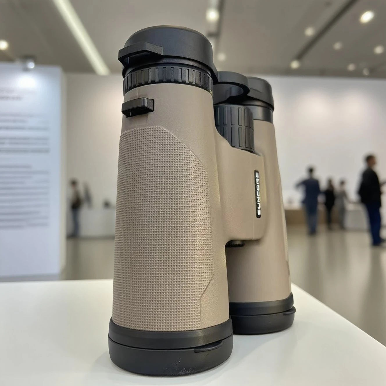 SUNCORE 10x42 Binoculars Low Light Bird Watching Stargazing Sports Events