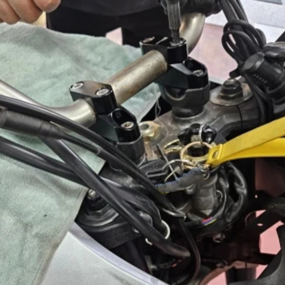 Fit For Triumph Speed Triple 1050 i Street Triple  R/S 675/R Street Triple RS Handlebar Risers Back Moved Fat Bar Mount Riser-EXPROTAS