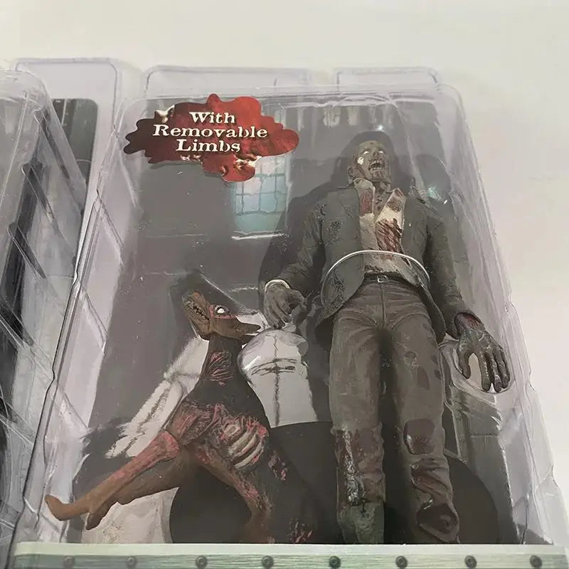 NECA Resident Evil Chris Redfield Hunk Zombie Majini Executioner Figure Set