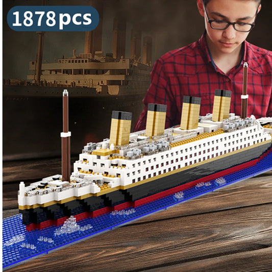 Building Block Titanic Model Toy 2288 Pieces Construction Cruise Ship