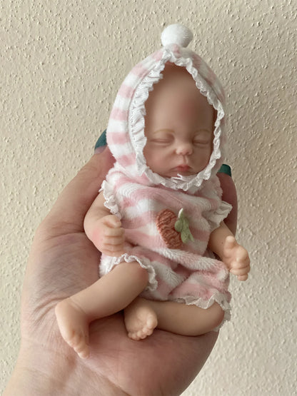 15cm Mini Silicone Reborn Girl Doll Painted Full Body Soft Baby Doll Bebê