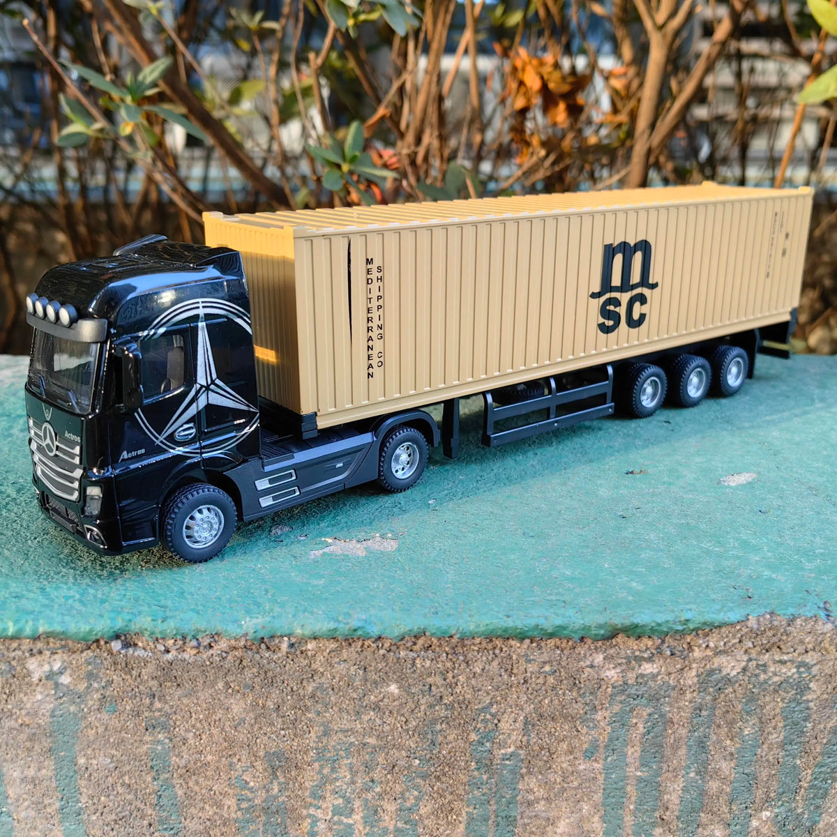 1:50 Diecast Truck Toy Container Model with Sound & Light for Boys
