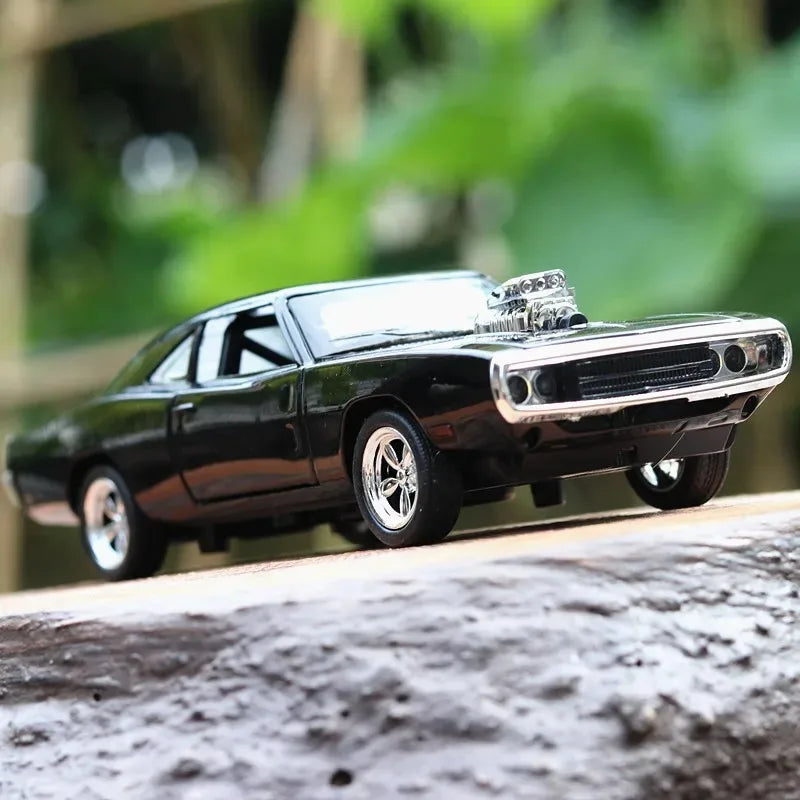 Dodge Charger 1:32 Alloy Model Car with Sound Light Pull Back 1970