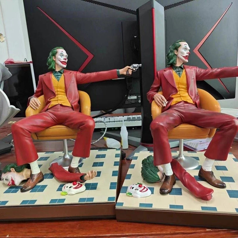 Anime Harley Quinn Joker Heath Ledger Clown Figure Joker Figure Read Book Sitting Posture Action Model Toy Helloween Gifts-EXPROTAS