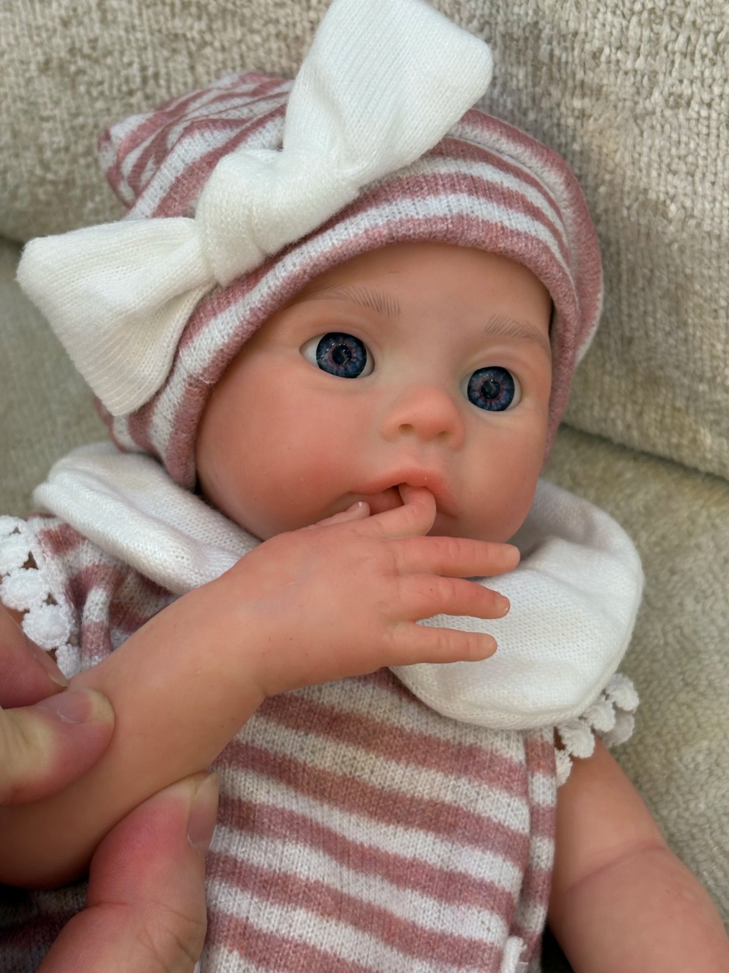 13 Inch Silicone Reborn Baby Girl Doll Open Mouth Waterproof 2 Outfits Painted