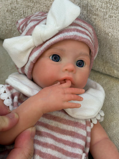 13 Inch Silicone Reborn Baby Girl Doll Open Mouth Waterproof 2 Outfits Painted