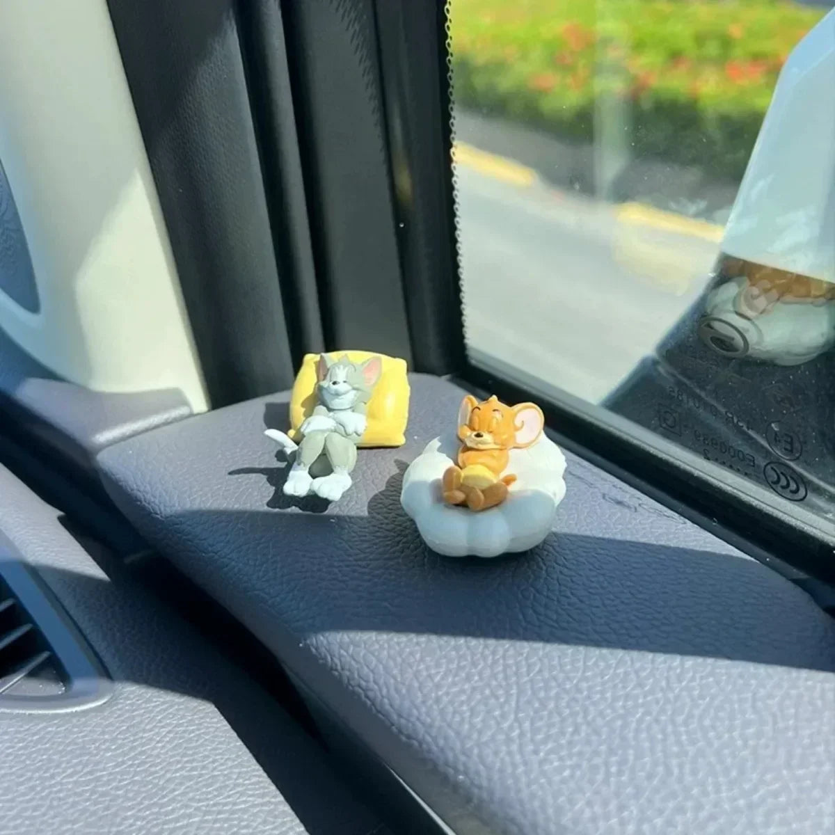 Cartoon Tom Cat Jerry Mouse Figurine Cute Desk Car Home Ornament Decoration Toy