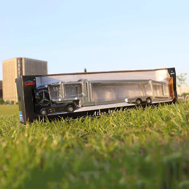 1:50 Diecast Truck Toy Container Model with Sound & Light for Boys