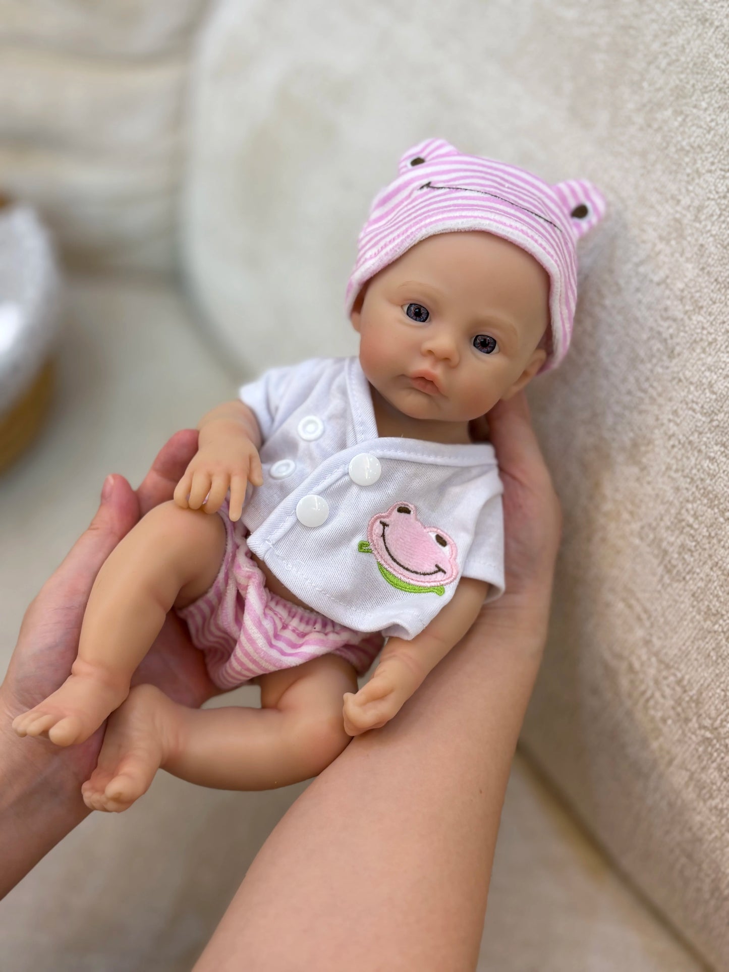 13 Inch Silicone Reborn Baby Girl Doll Open Mouth Waterproof 2 Outfits Painted