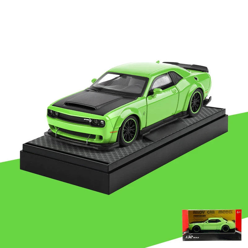 1:32 Dodge Challenger SRT Hellcat Redeye Diecast Alloy V8 Model Car