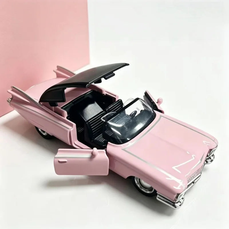 Back Vintage Car 1:36 Scale Alloy Sedan Model for Hobby Collection