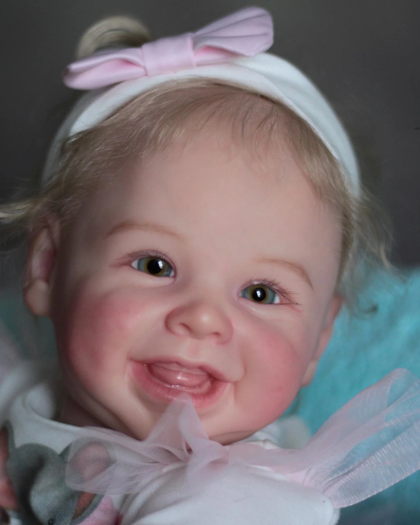 45cm Harper Reborn Baby Girl Doll Silicone Vinyl Painted Newborn Doll