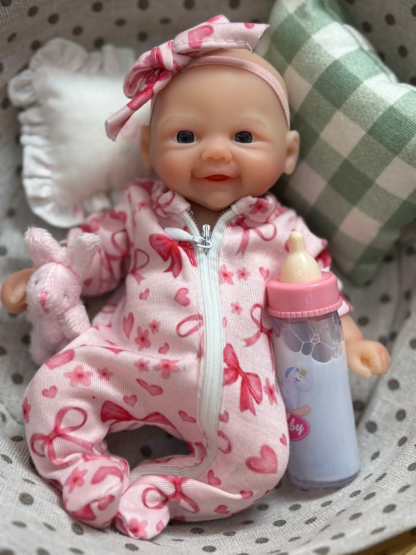 20cm Mini Silicone Reborn Girl Doll Waterproof Painted Skin Flexible Body