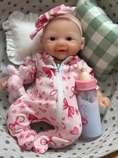 20cm Mini Silicone Reborn Girl Doll Waterproof Painted Skin Flexible Body