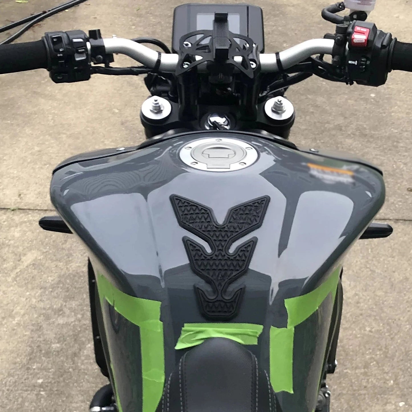 Non-Slip Fuel Tank Side Grip Pads Stickers for Yamaha MT-09 2021-2022 - EXPROTAS