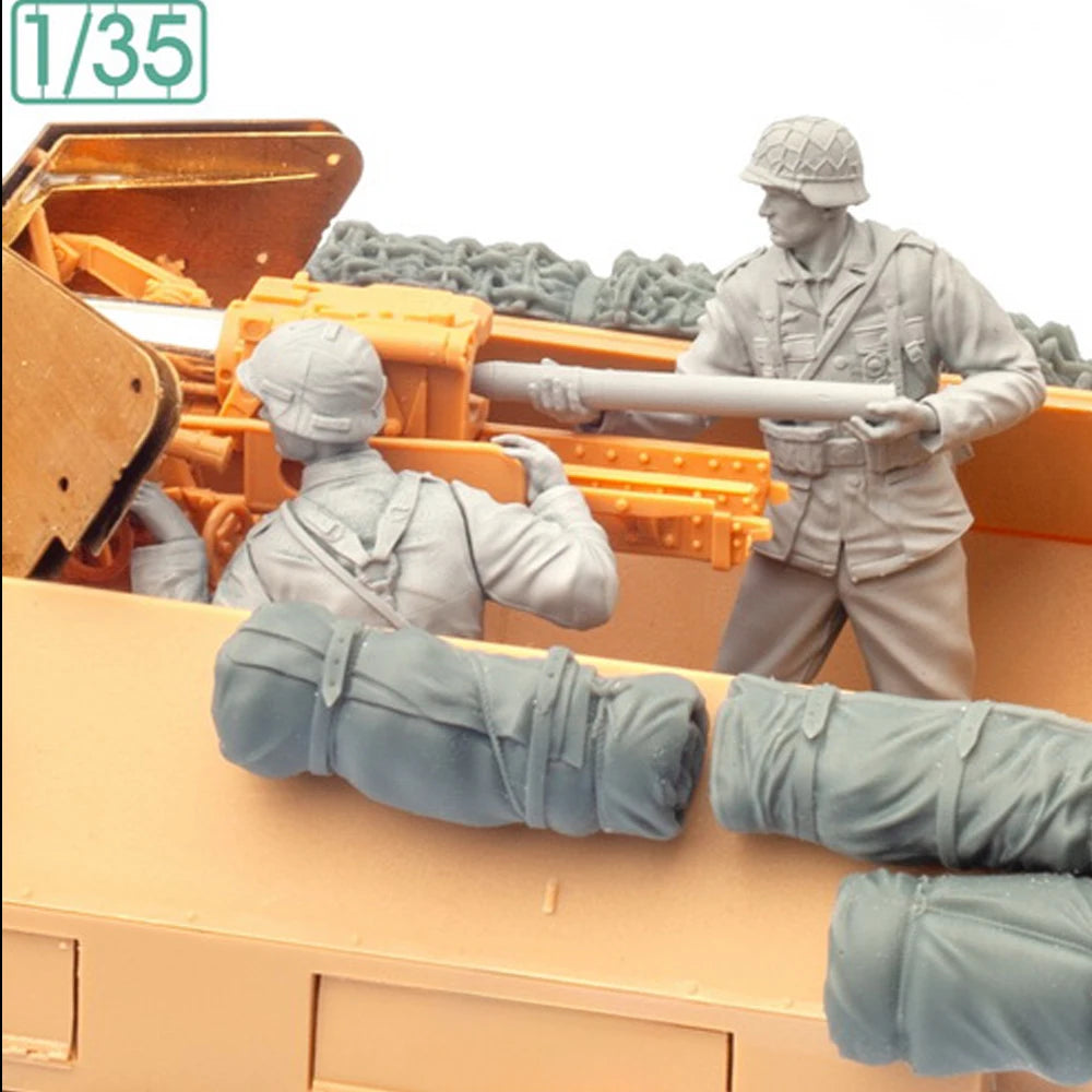 1/35 Resin Model Figure Soldier Combat Loaded Military Shells Figures