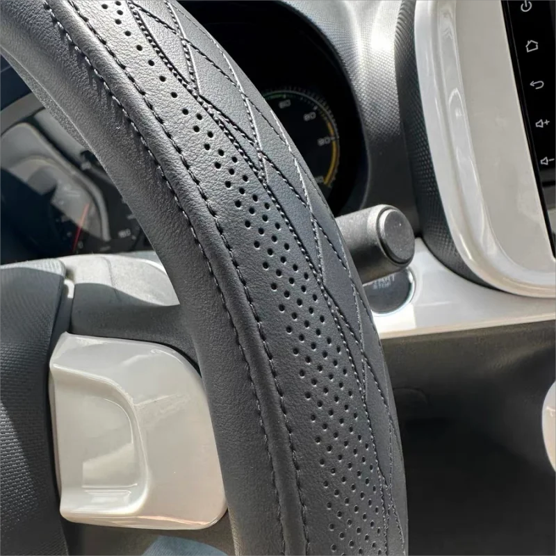 Napa Leather Steering Wheel Cover 14.5-15 Inch Breathable Non-Slip Patchwork