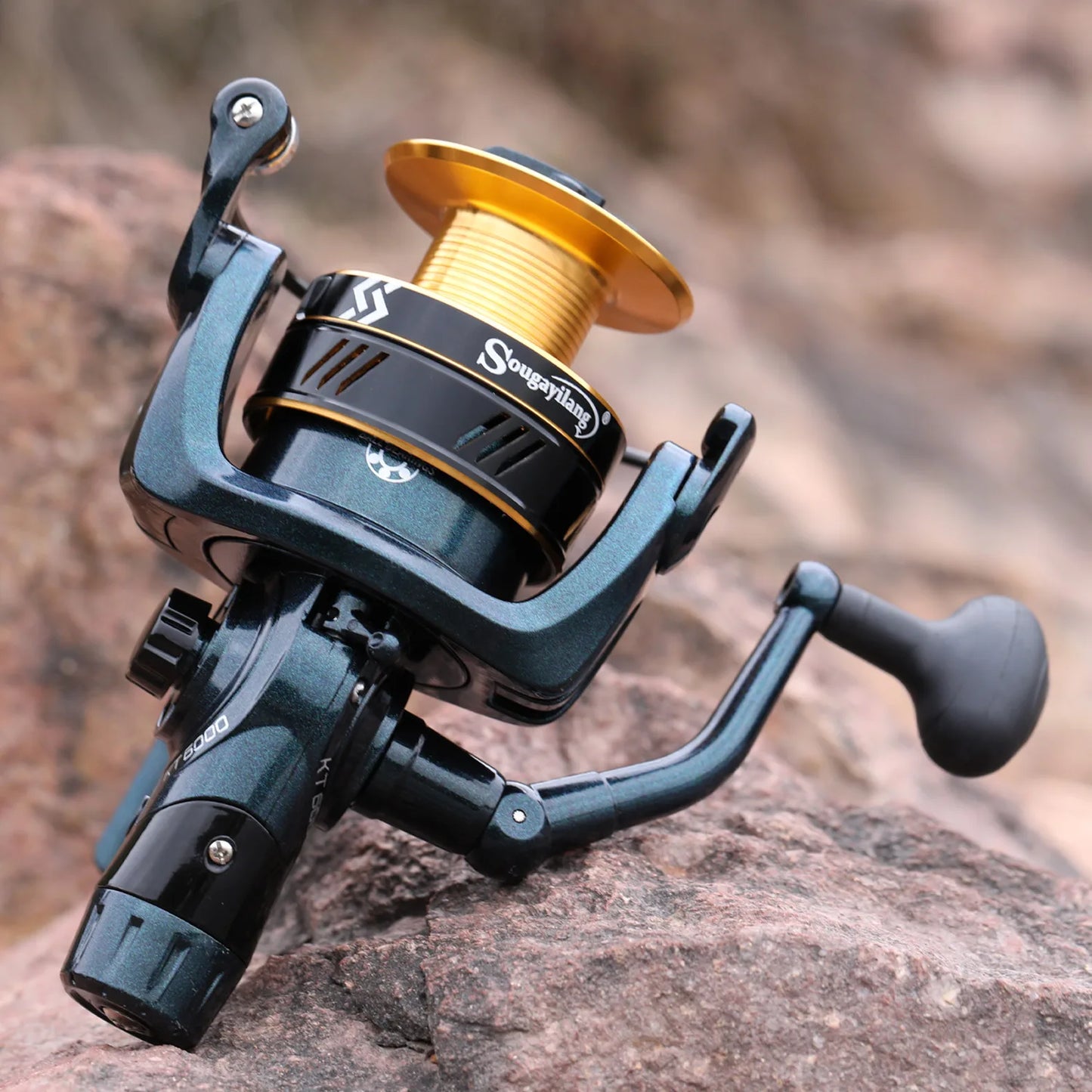 Spinning Fishing Reel 2000-6000 Series 13+1BB Sougayilang Saltwater Reel