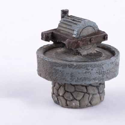 1PCS Mini House Model Resin Ornament for Garden Landscaping Decor