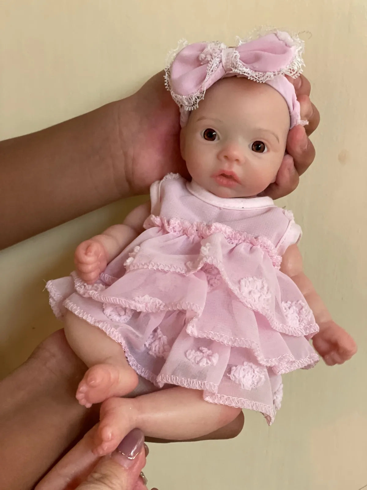 AnjoDoll 10 Inch Silicone Reborn Girl Doll Open Mouth Waterproof Painted Soft