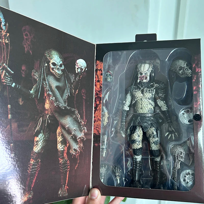 NECA Ultimate Elder Predator Lost Hunter Shaman Action Figure Movable Model Toy