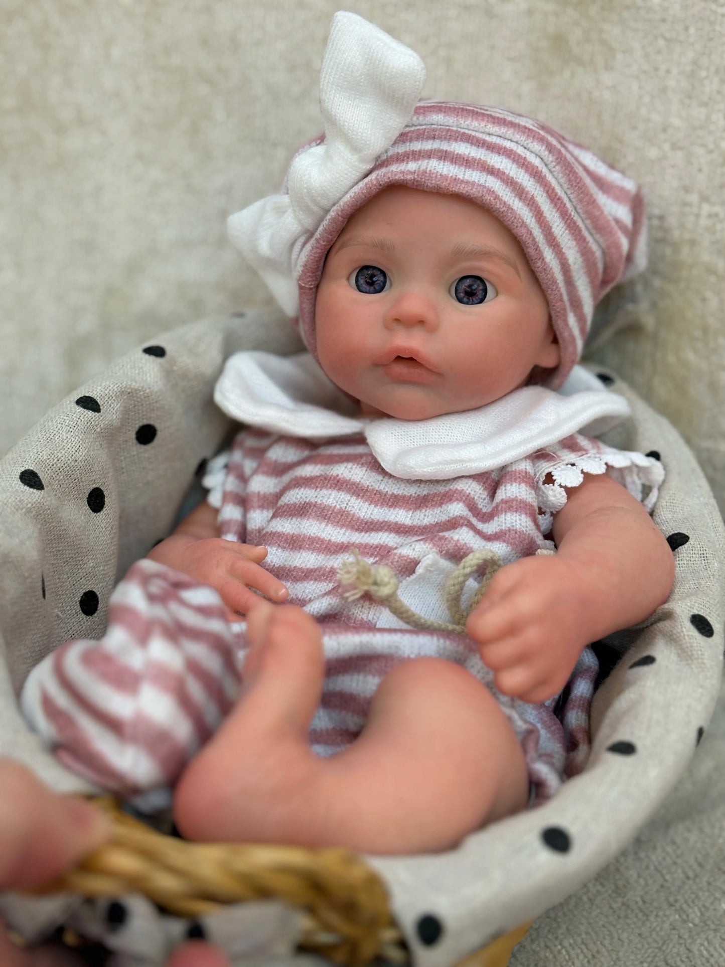 13 Inch Silicone Reborn Baby Girl Doll Open Mouth Waterproof 2 Outfits Painted