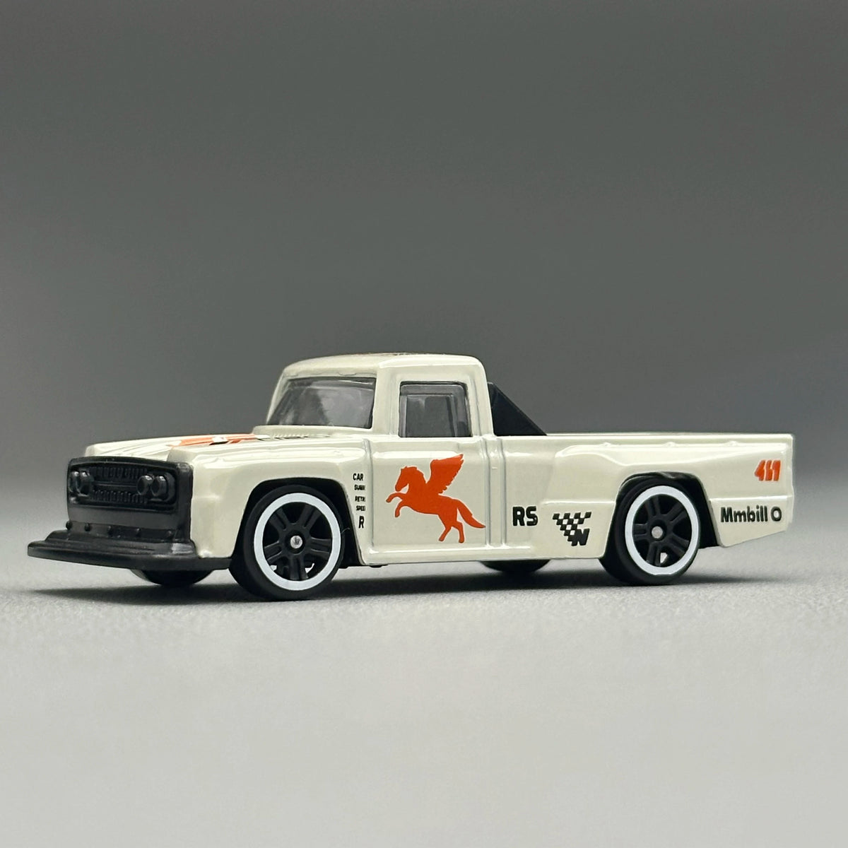 1:64 Scale Body Mini Car Pickup Truck Alloy Model for Kids Collectible