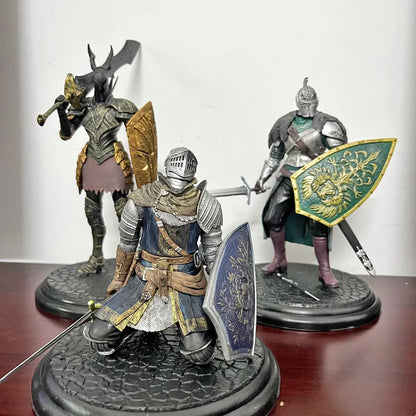 Dark Souls Artorias Faraam Siegmeyer Black Knight Bonfire LED Figure Model Toy
